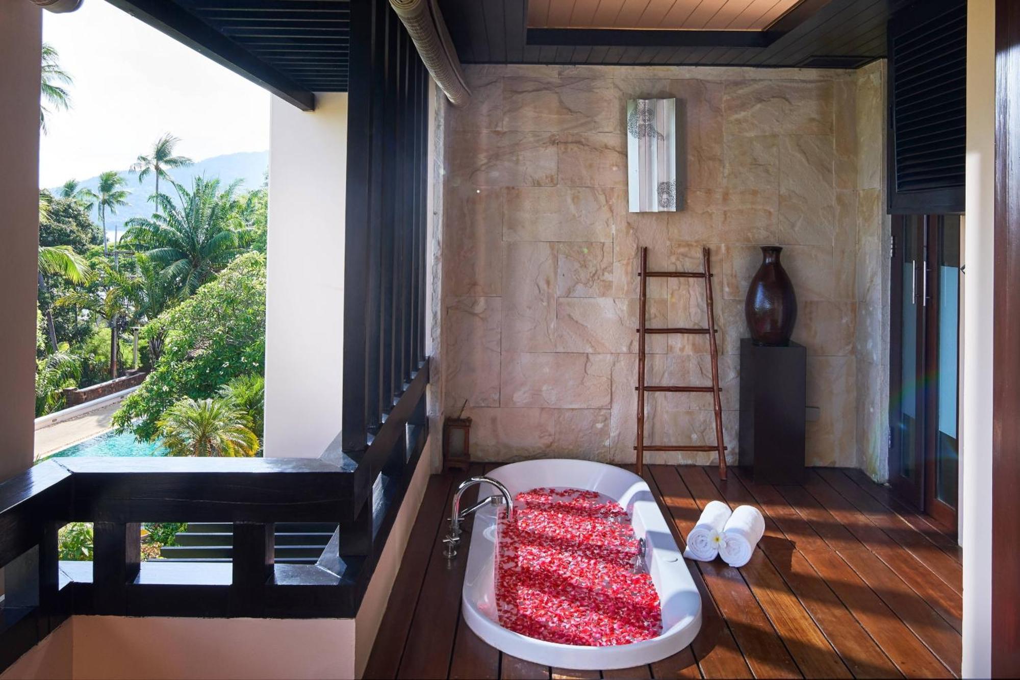 Renaissance Koh Samui Resort & Spa Lamai Beach  Exterior photo